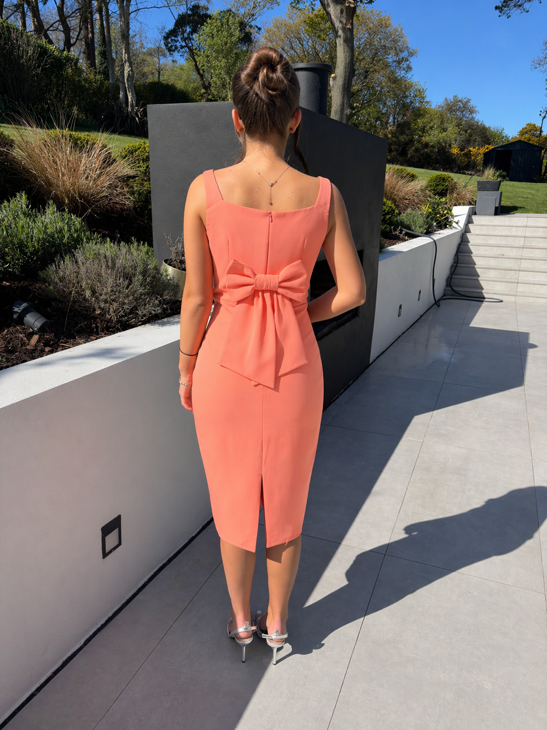 LUNA CORAL FITTING DRESS WITH BOW BACK