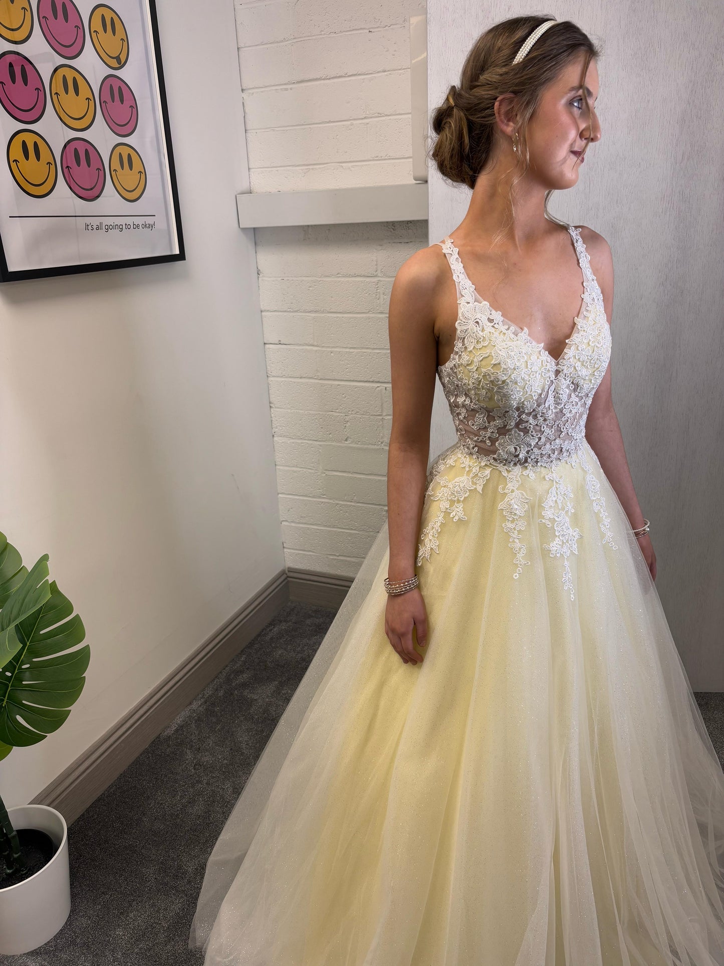 PRINCESS GOWN YELLOW