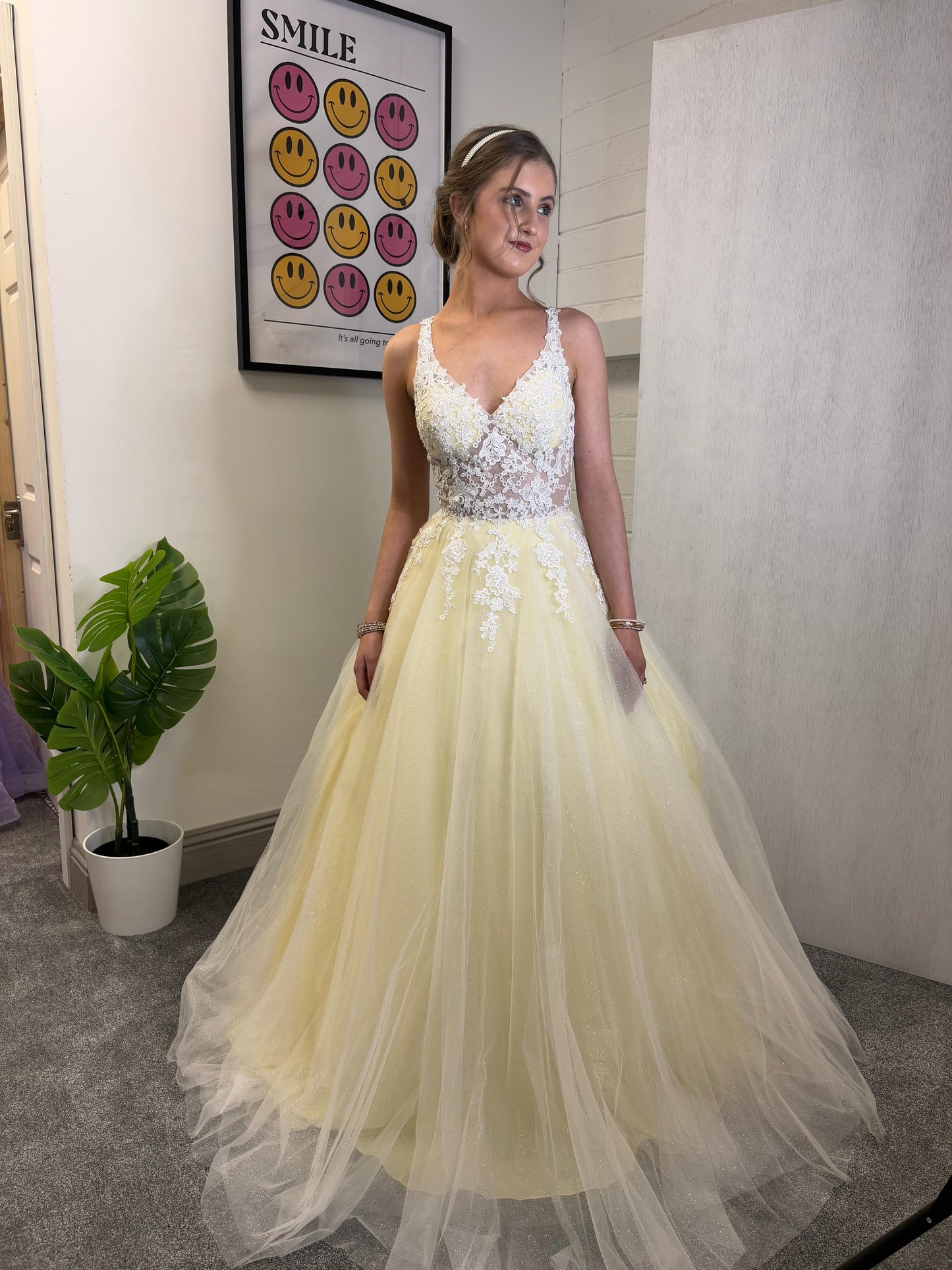 PRINCESS GOWN YELLOW