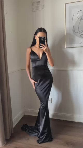 PRIYA BLACK STRETCH SATIN GOWN