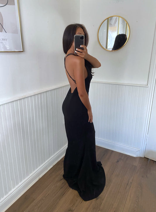 TROY GOWN BLACK