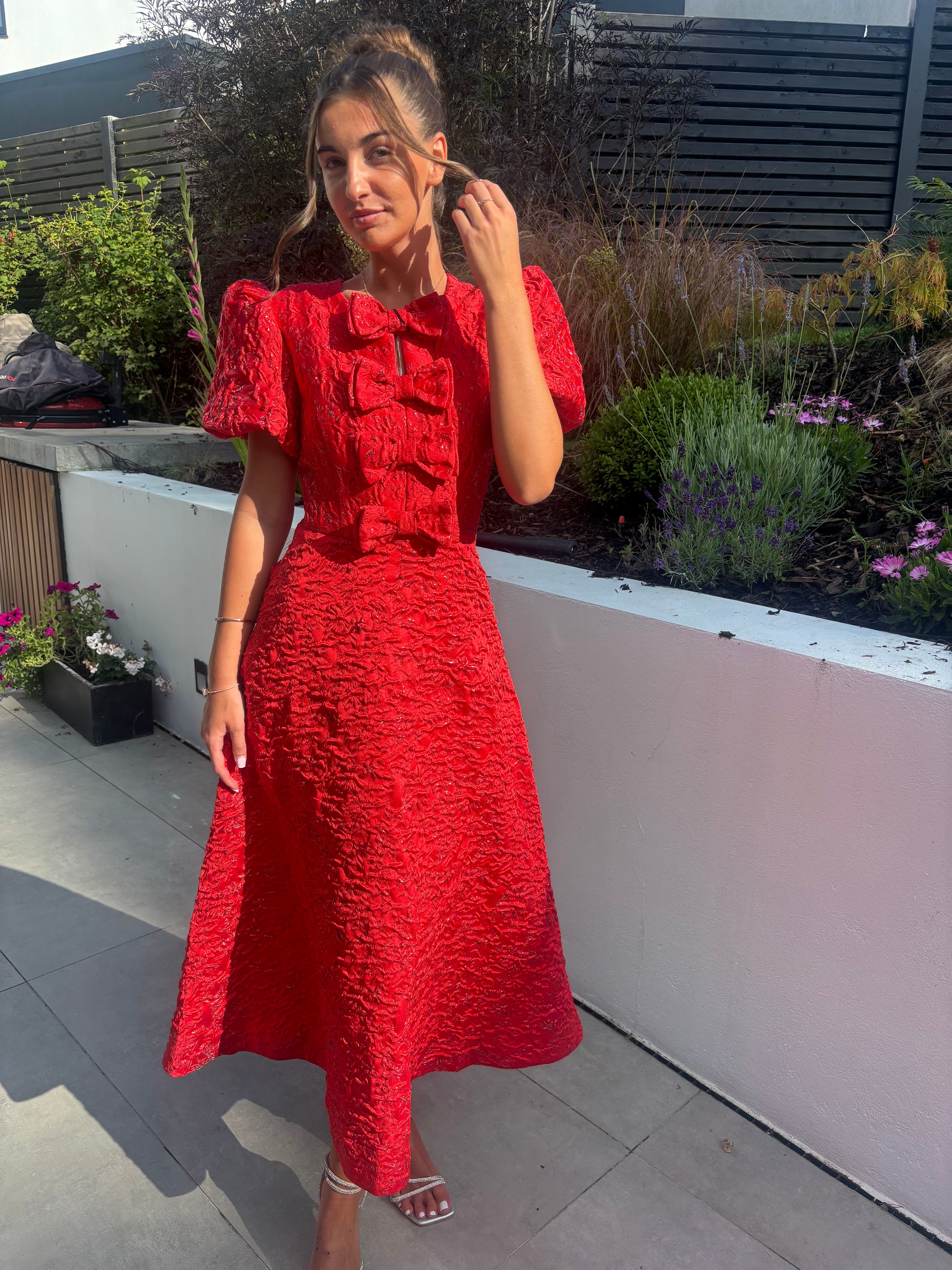 jacquard dress red Rihoas Chiffon Sleeveless Wide Strap Midi Dress, / L creating a whimsical EMMY RED JACQUARD BOW DRESS-PRE