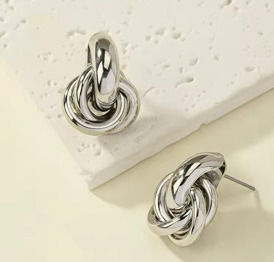 SILVER KNOT HOOP EARRINGS