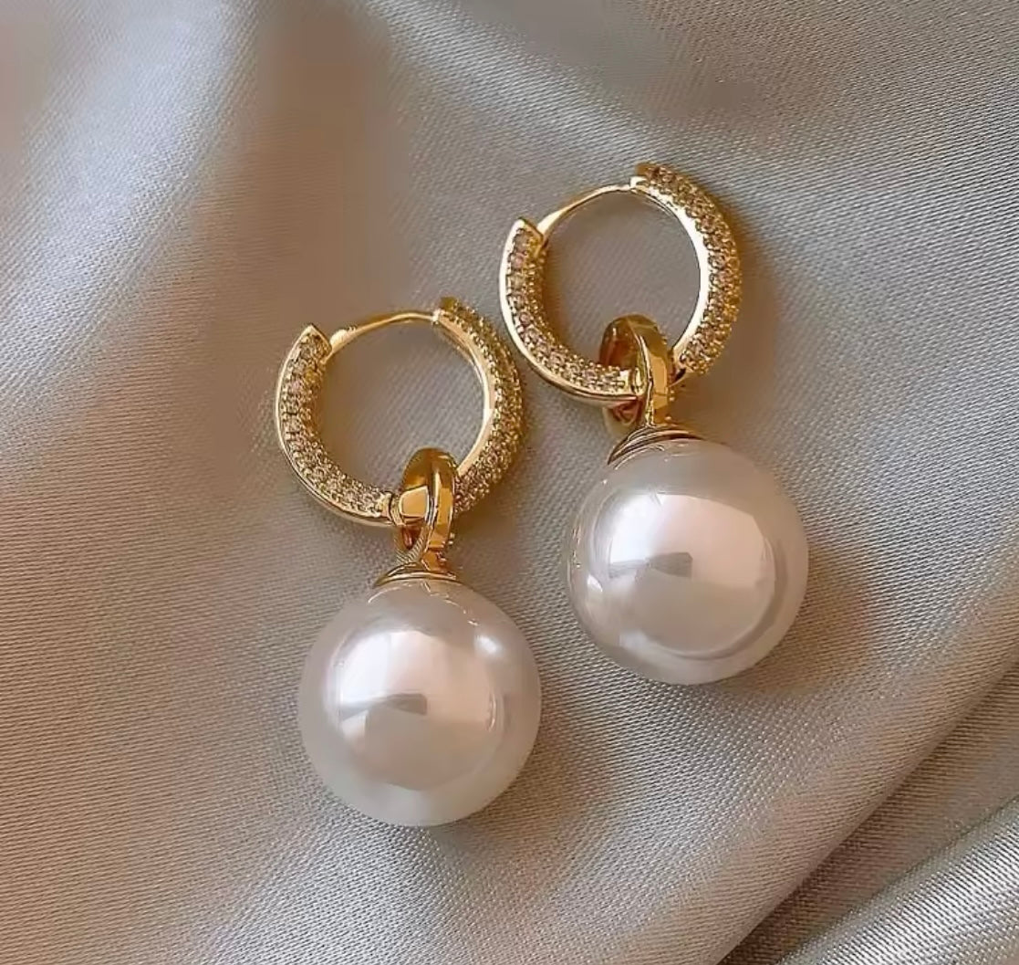 GOLD PEARL DROP HOOP EARRINGS